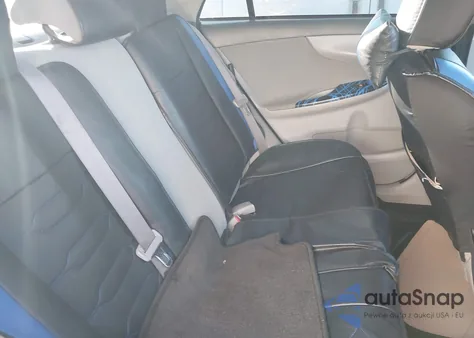 2010 Toyota Corolla Le z USA, uszkodzony, nr VIN 2T1BU4EE4AC325217